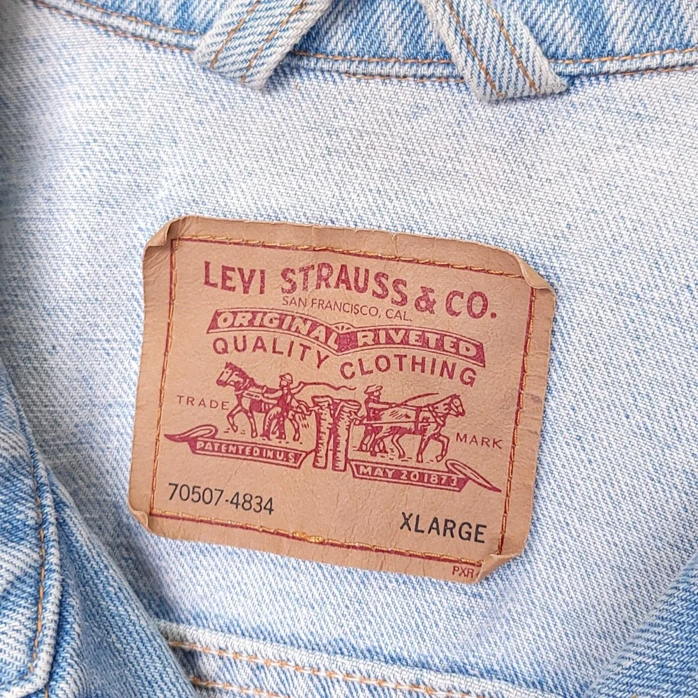 Levis 70507-4834 Denim Trucker Jacket Mens XL Light Wash Made in USA Vintage 90s